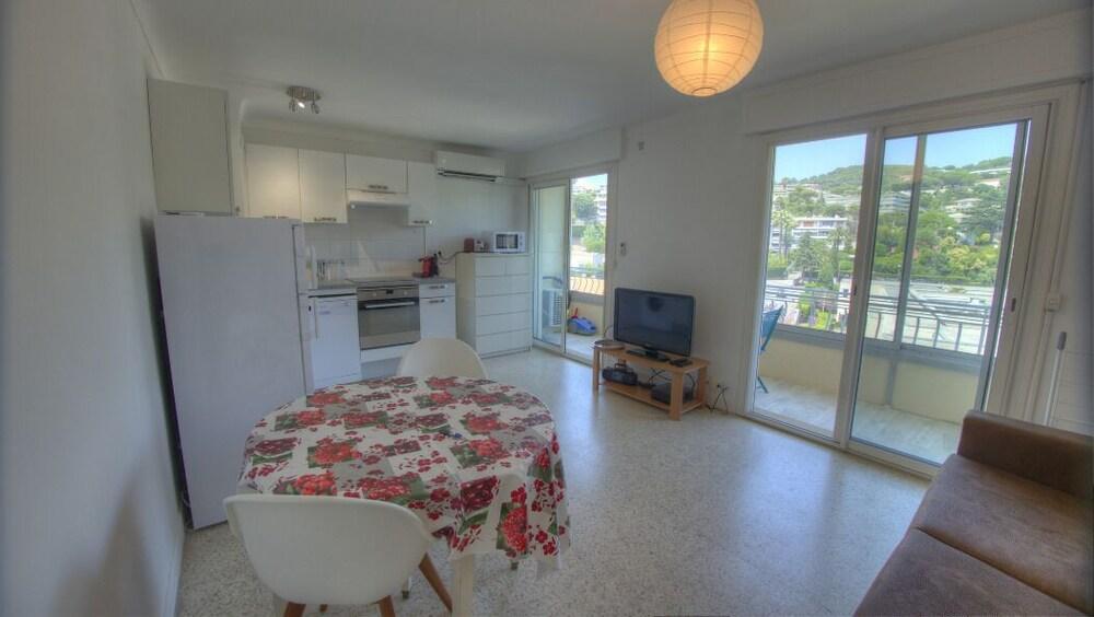 Studio 3 Etoiles Vue Mer 150M Plages Parking Clim Wifi Cannes Exterior foto